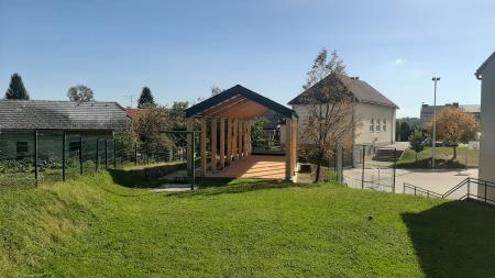 Nadstrešnica balinišča v Semiču foto Občina Semič